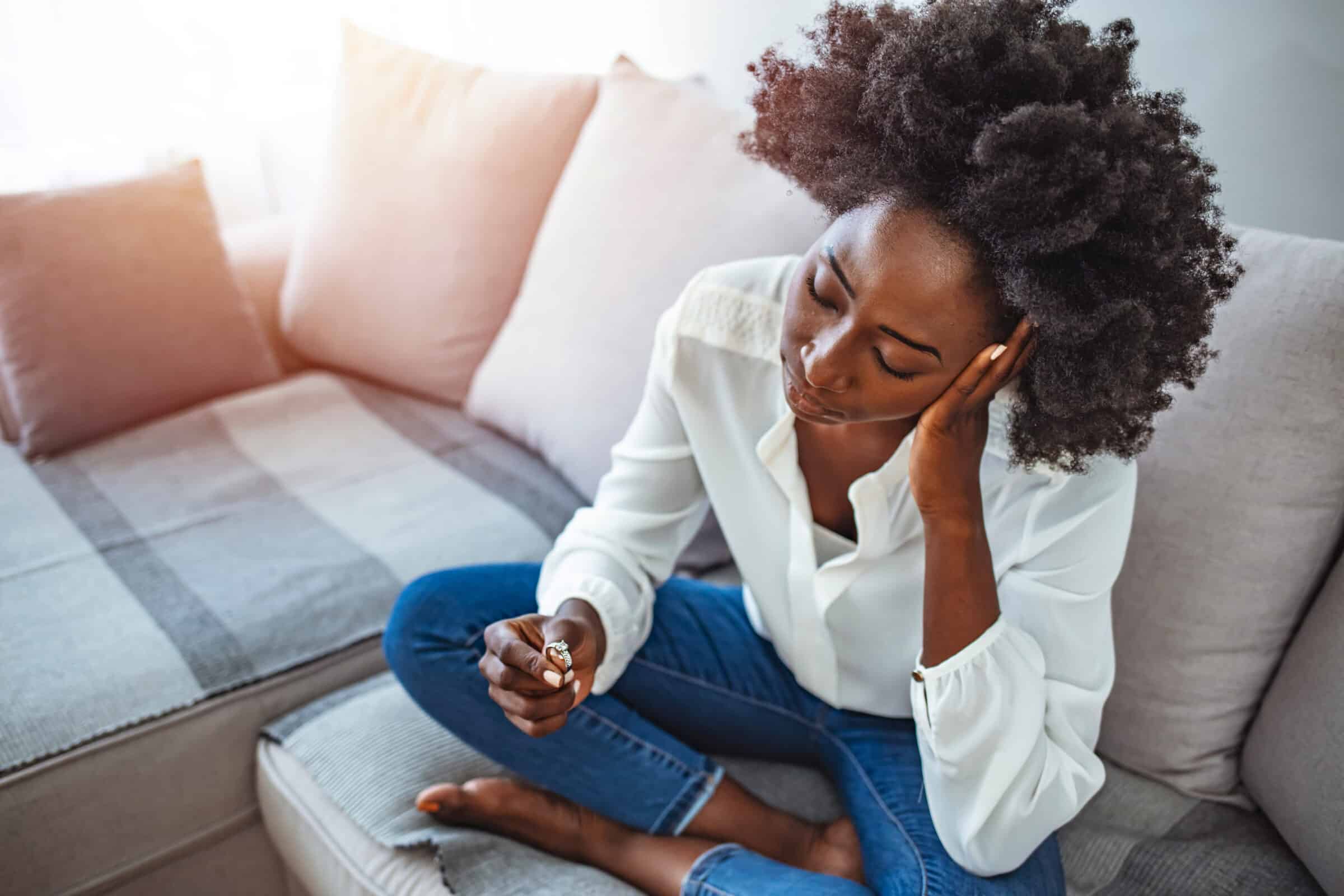 How New York Divorces Work When Spouses Already Live in Different States or Countries